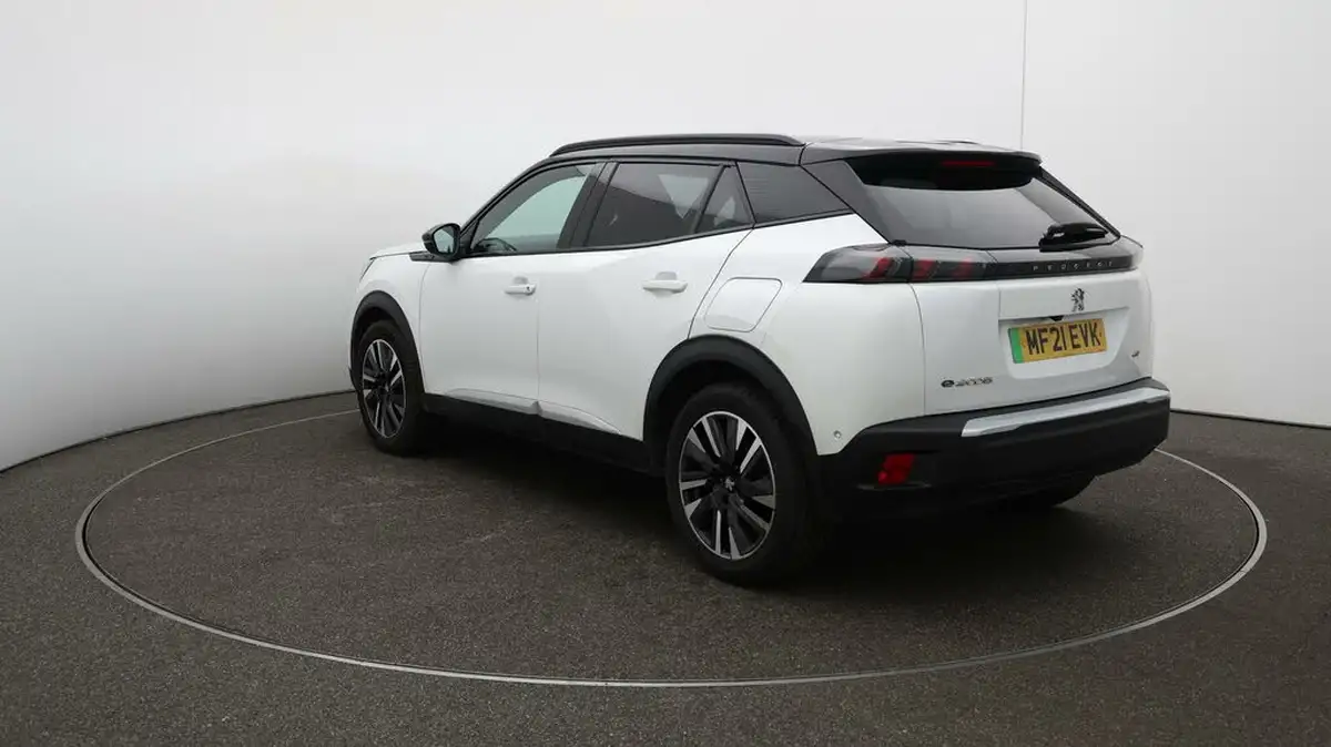 2021-peugeot-2008-suv-e-gt-premium-big-66