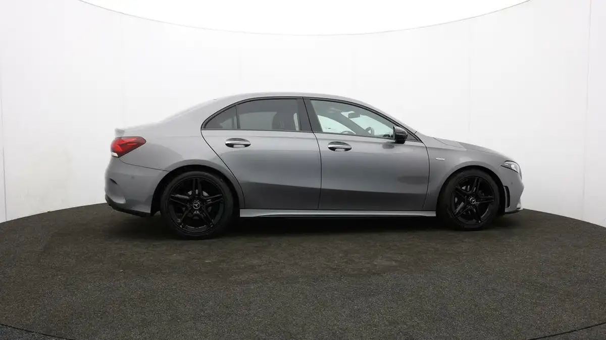 2022-mercedes-benz-a-class-13-a180-amg-line-premium-edition-saloon-4d-7g-dct-big-40