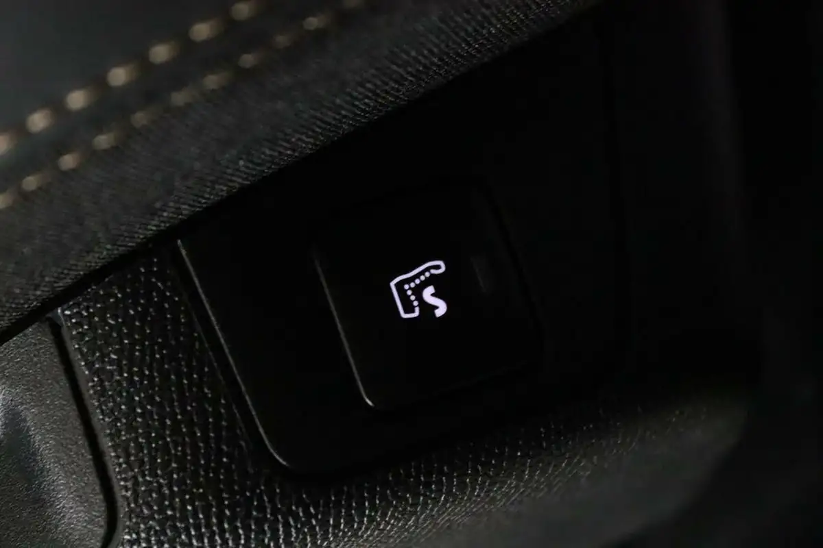 2022-peugeot-5008-suv-12-puretech-gt-premium-big-16