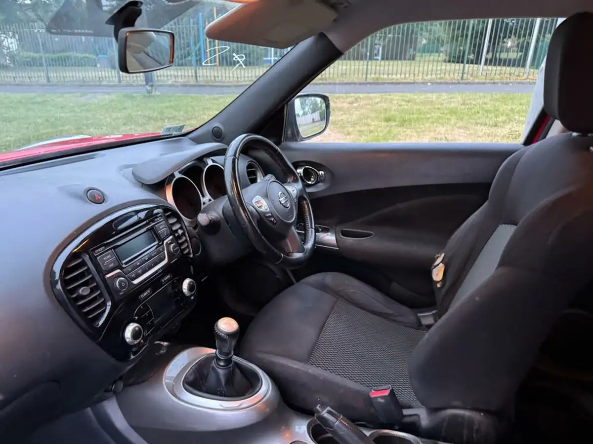 2015-nissan-juke-12-acenta-big-16