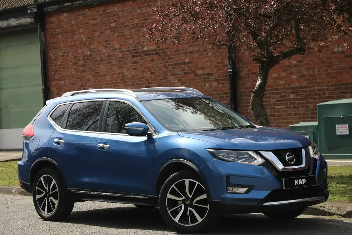 2017-nissan-x-trail-16dci-tekna-4wd-big-0