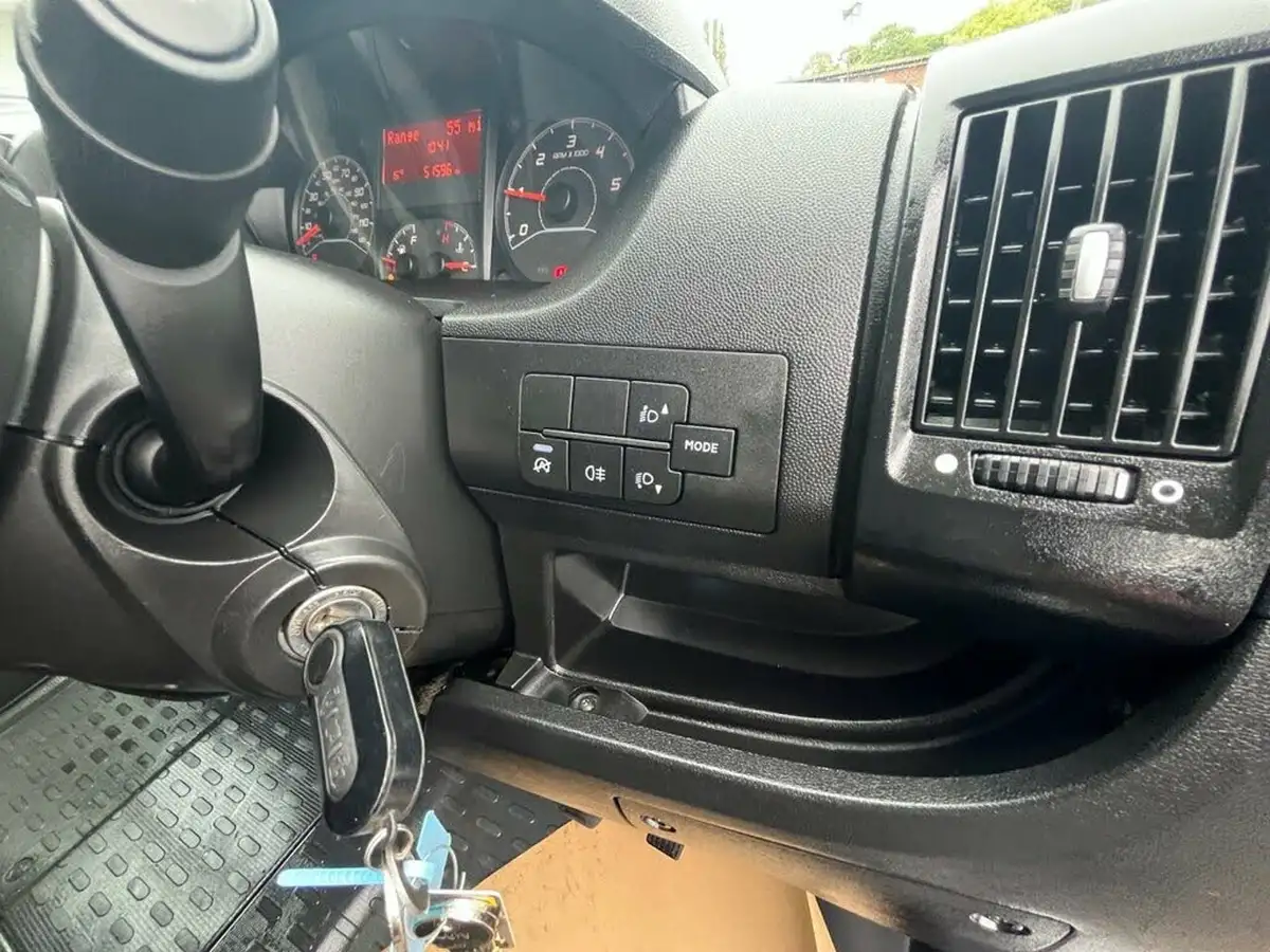 2022-vauxhall-movano-22cdti-l2-h2-3500-dynamic-big-24