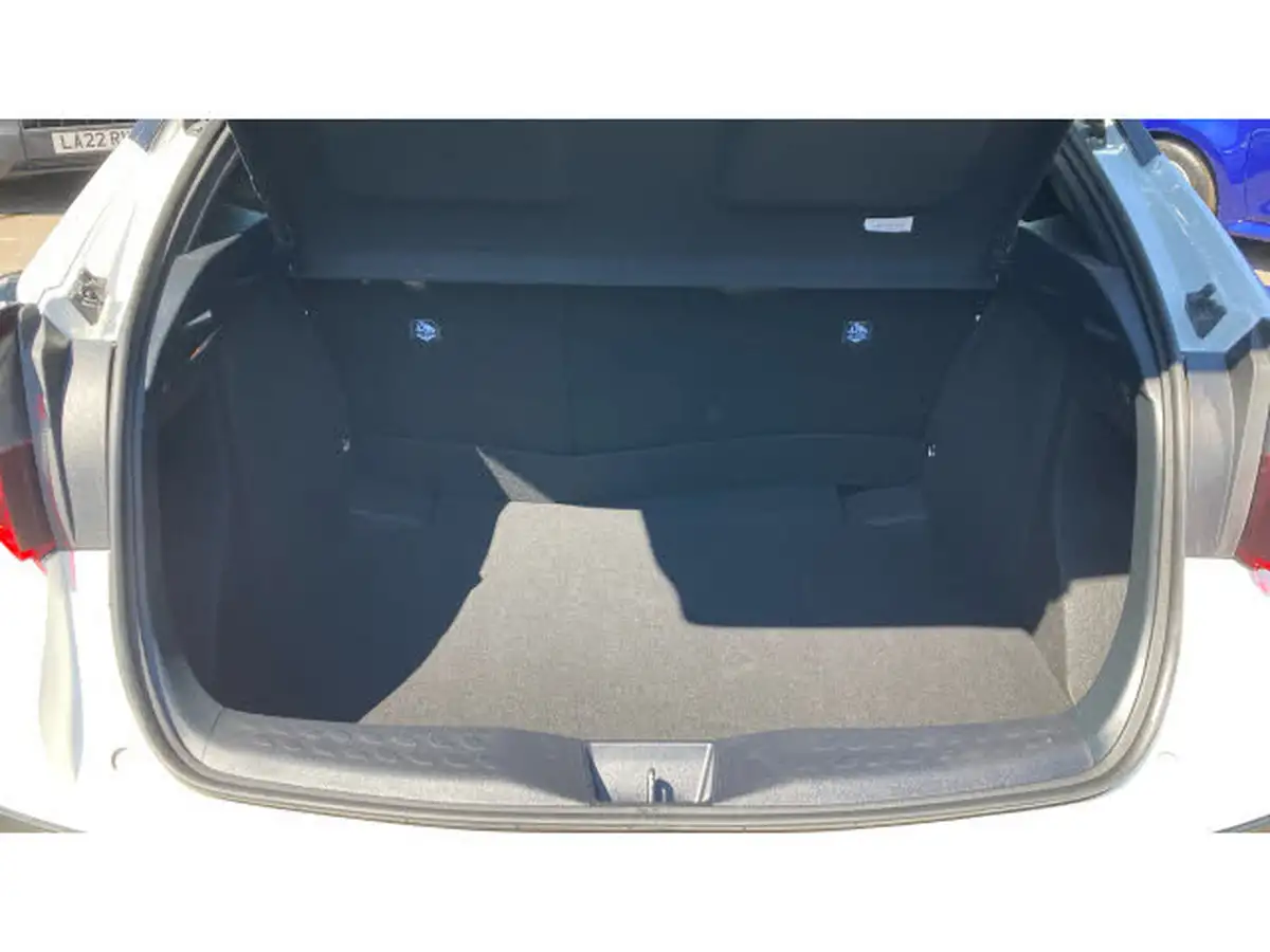 2022-toyota-c-hr-18-vvt-i-icon-big-13