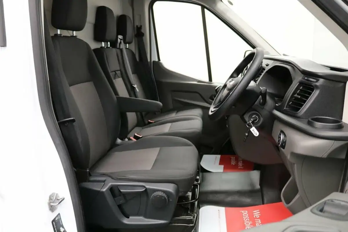 2023-ford-transit-big-25
