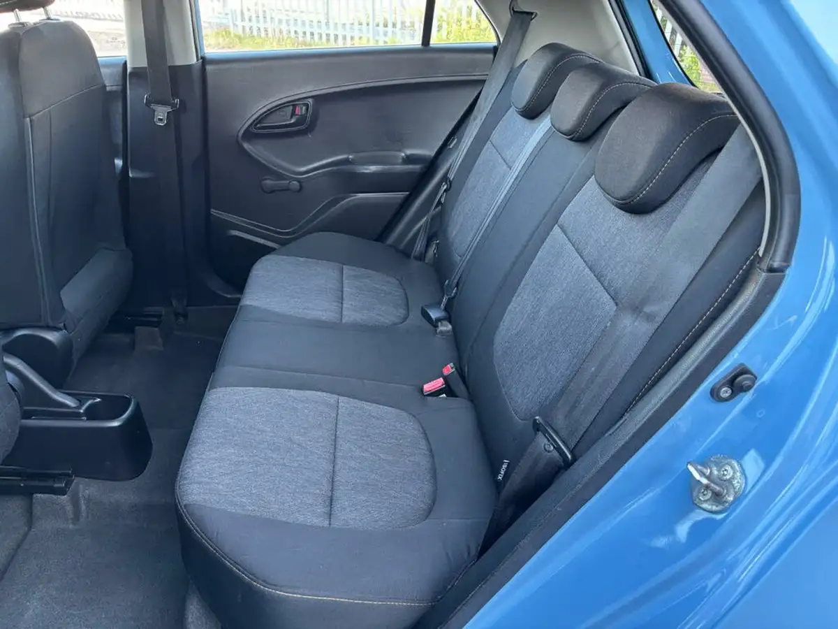 2012-kia-picanto-10-picanto-1-5d-big-25