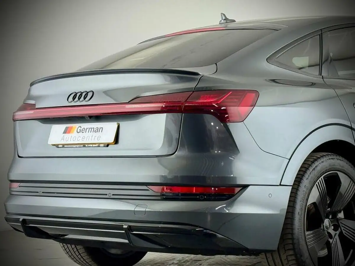 2021-audi-e-tron-50e-s-line-sportback-big-5