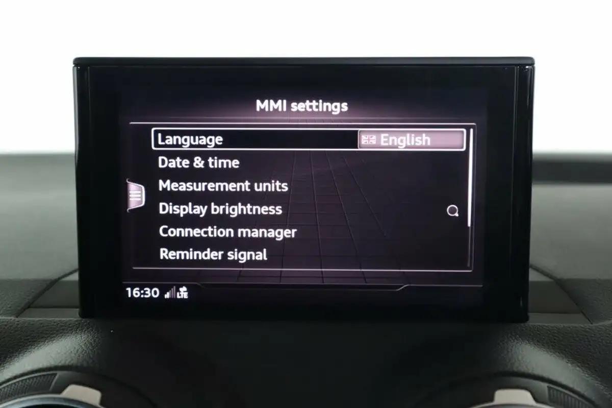2018-audi-q2-16tdi-s-line-115ps-big-49