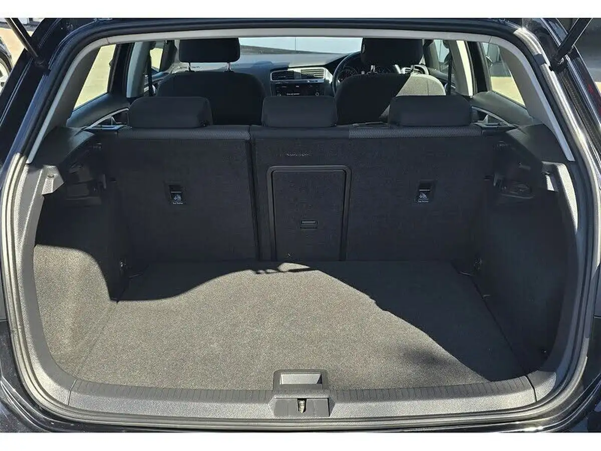 2020-volkswagen-golf-e-e-golf-big-26
