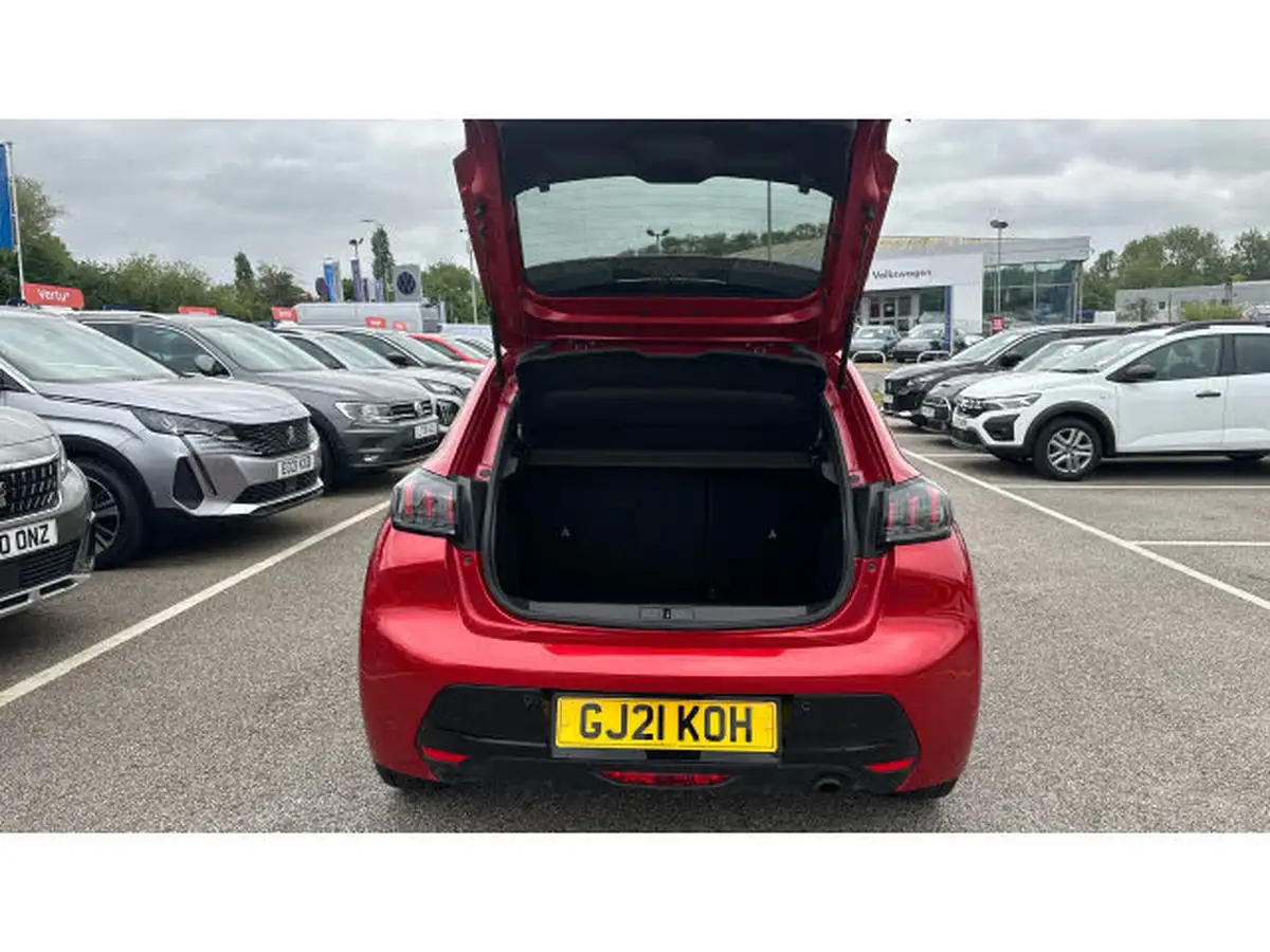 2021-peugeot-208-12-puretech-allure-100bhp-big-3