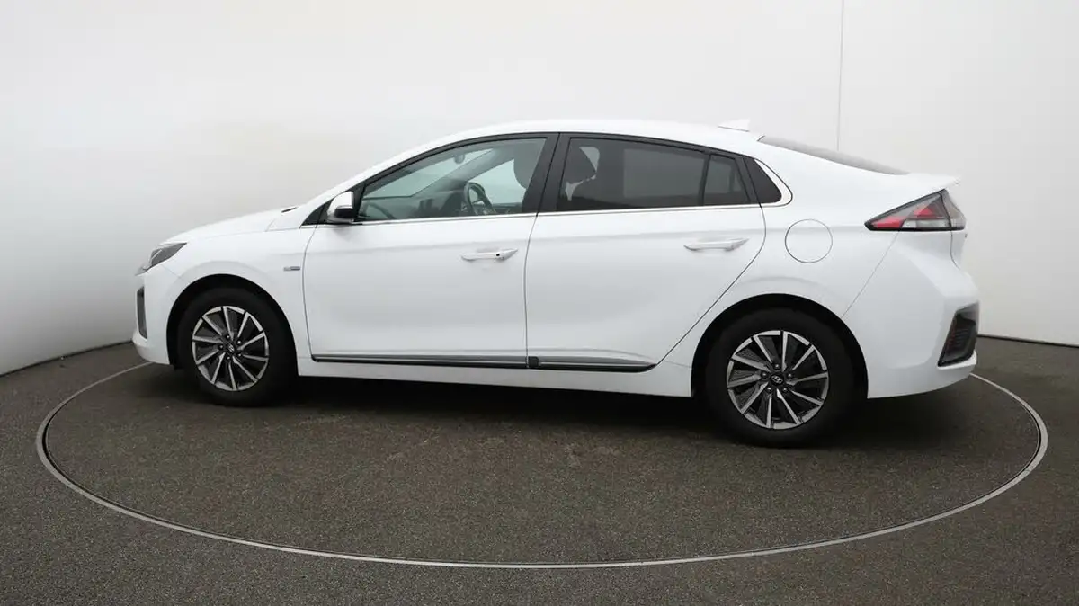 2021-hyundai-ioniq-e-premium-se-electric-100kw-big-61