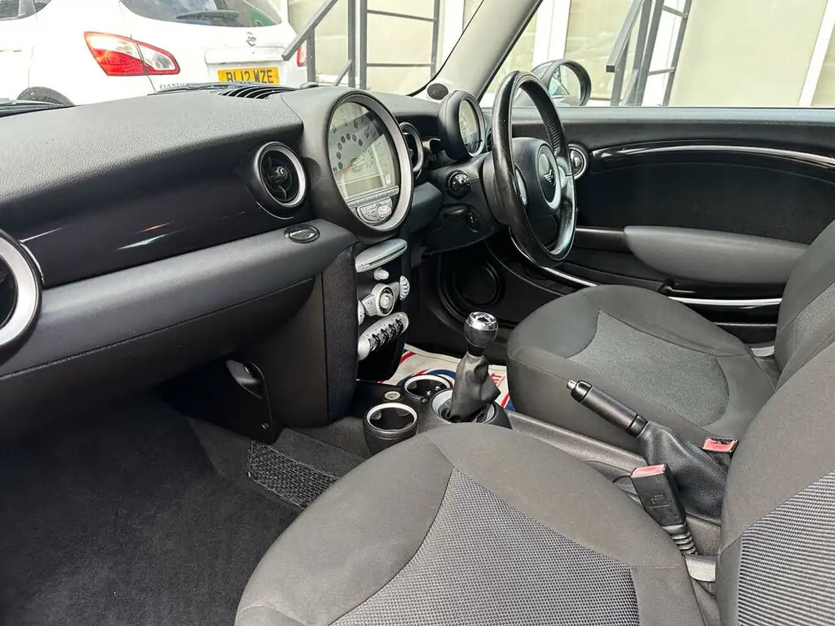 2008-mini-cooper-14-one-95bhp-big-22