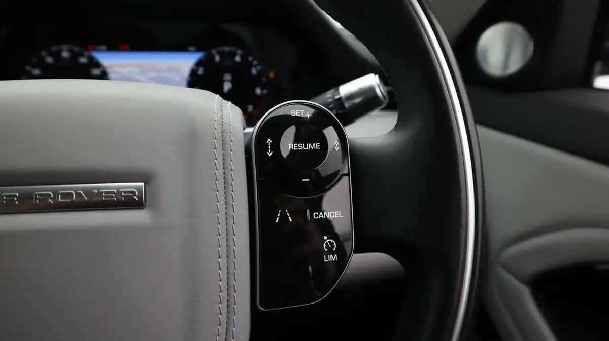 2020-land-rover-range-rover-evoque-20-p200-hse-200bhp-big-25