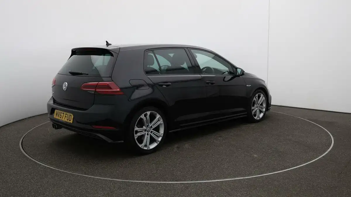 2017-volkswagen-golf-20tdi-gtd-ss-hatchback-5d-dsg-big-46