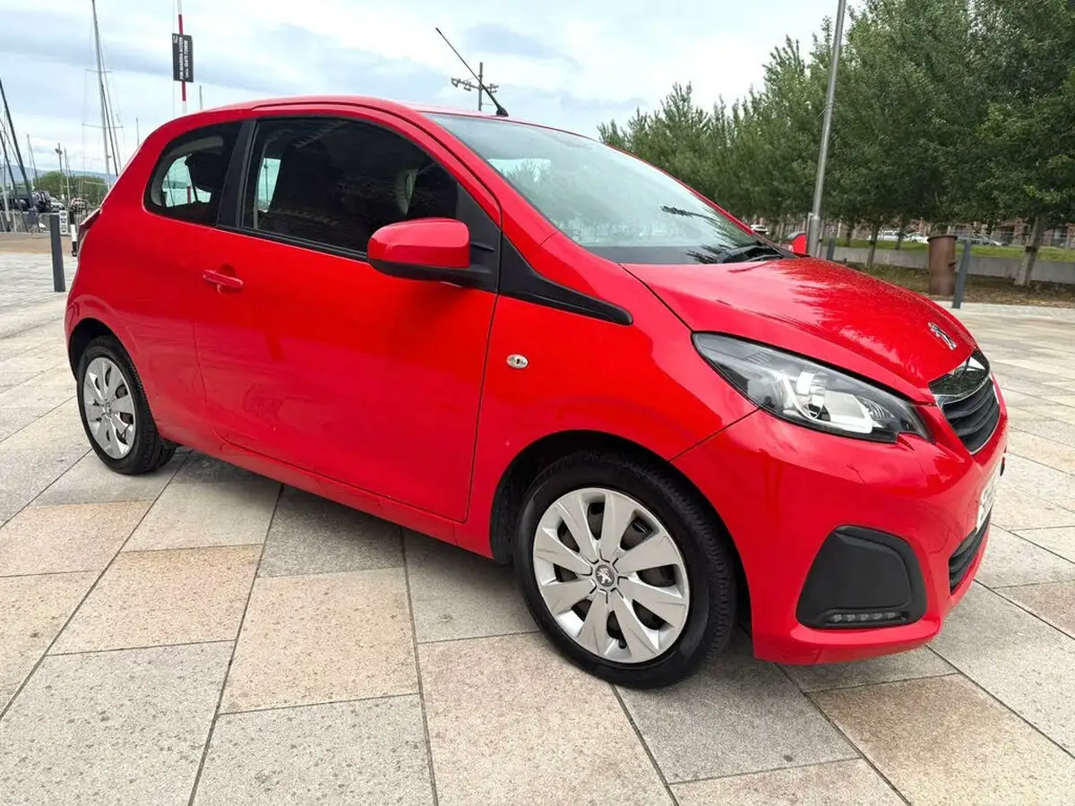 2016-peugeot-108-10-active-hatchback-3d-big-0