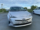 2017-toyota-prius-small-7