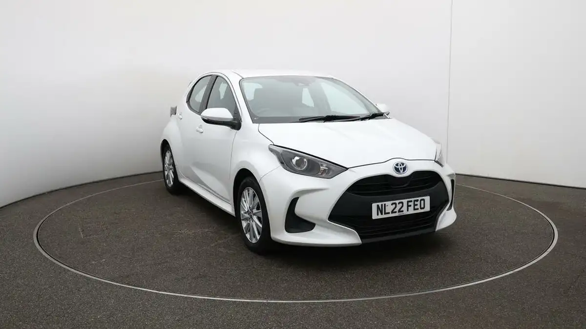2022-toyota-yaris-15-vvt-i-icon-big-42