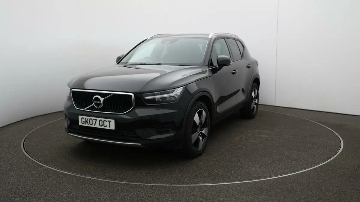 2019-volvo-xc40-20td-d3-momentum-big-36