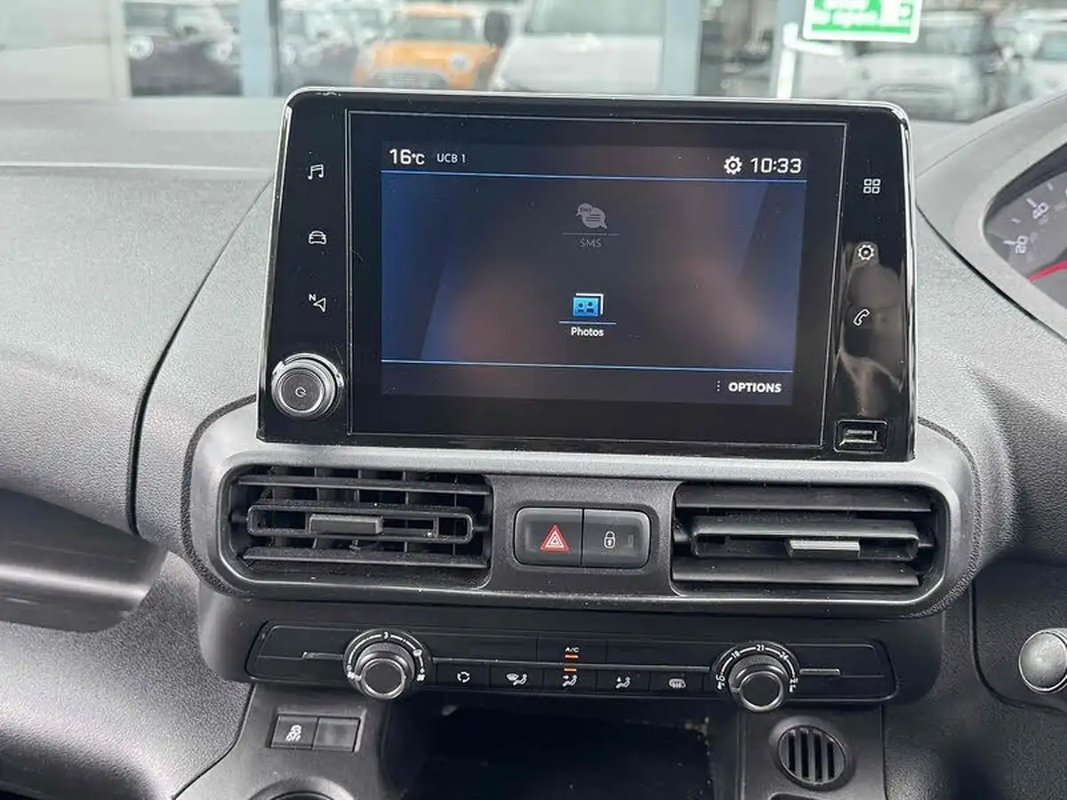 2019-peugeot-partner-15-bluehdi-1000-professional-100ps-eu6dt-panel-big-30