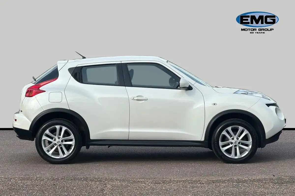 2012-nissan-juke-16-acenta-cvt-big-3