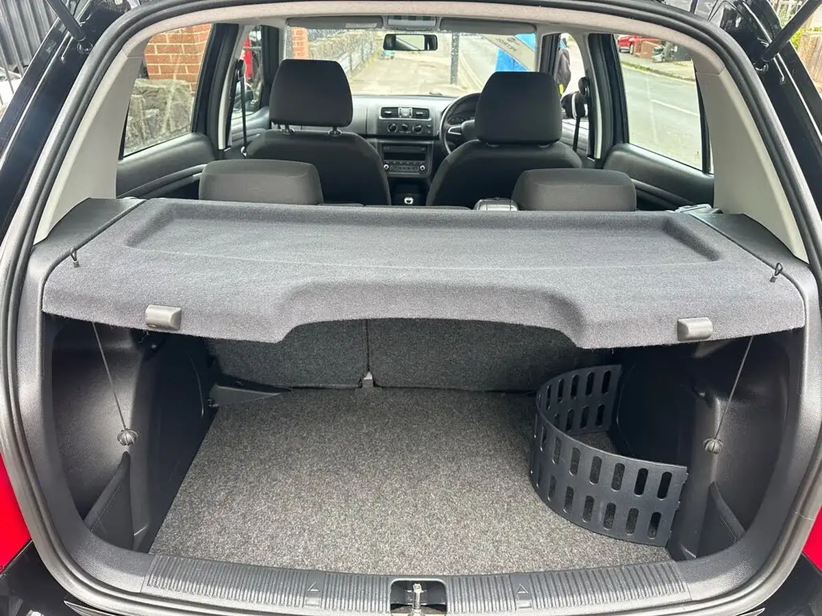 2014-skoda-fabia-12-se-12v-69ps-hatchback-1198cc-big-7