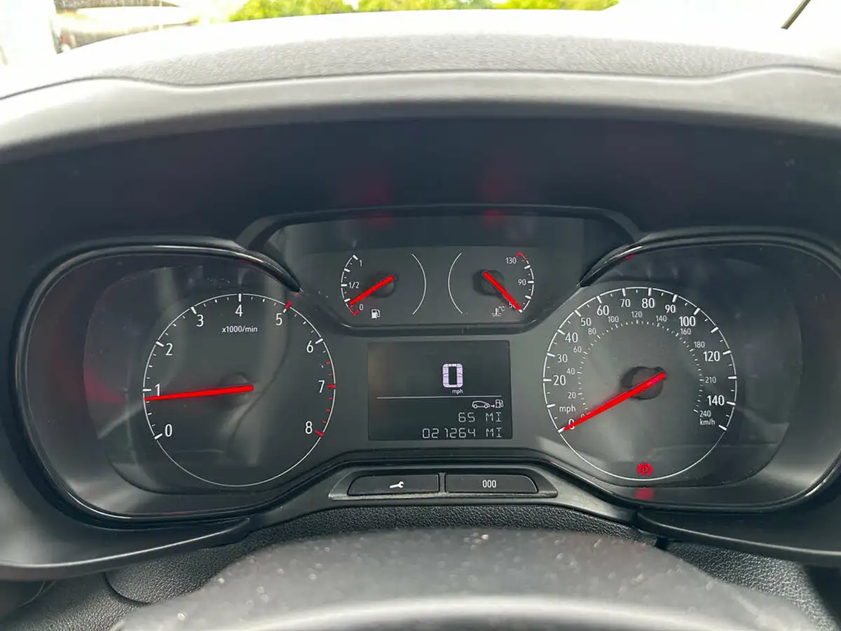 2020-vauxhall-combo-15cdti-edition-2300-75pseu6d-t-l1h1-ss-panel-big-22