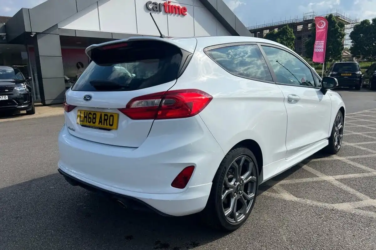 2018-ford-fiesta-big-19