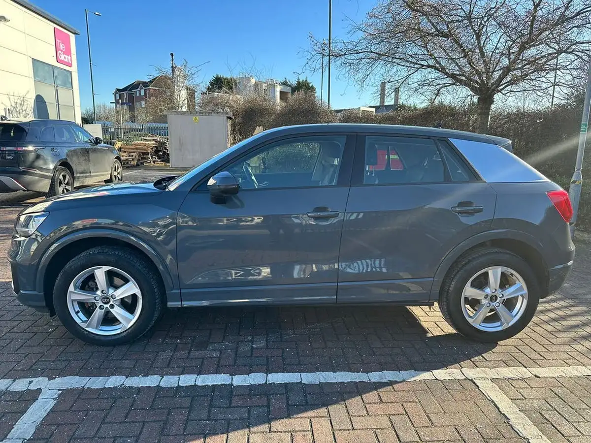 2020-audi-q2-10-30-tfsi-sport-116ps-big-4