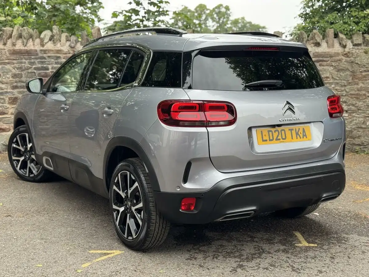 2020-citroen-c5-aircross-12-puretech-flair-plus-eat8-big-14