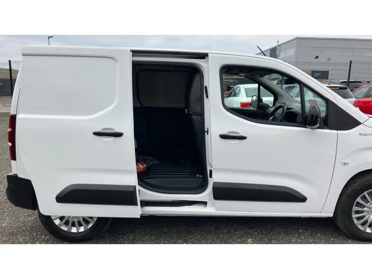 2021-toyota-proace-city-e-icon-big-23