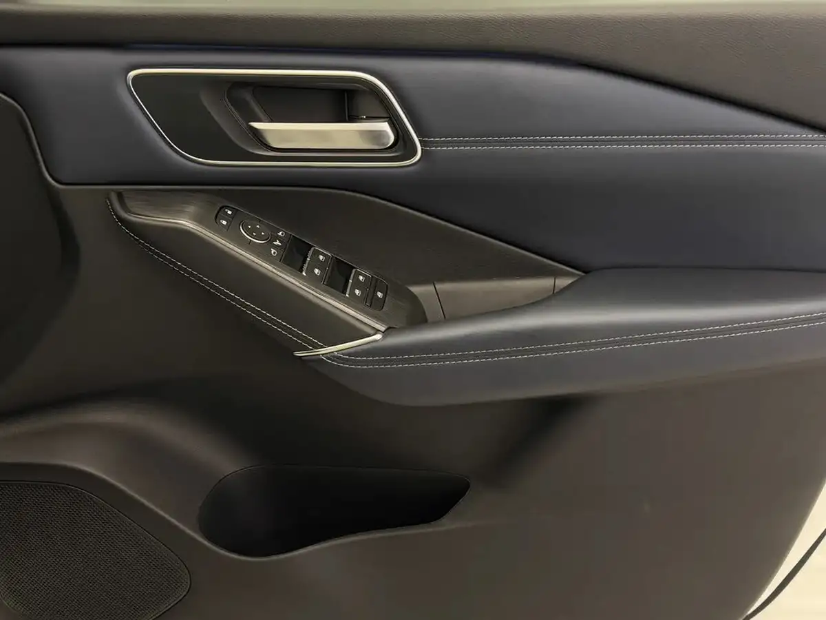 2023-nissan-qashqai-15-tekna-big-18
