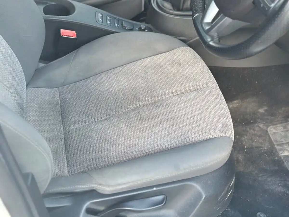2011-seat-leon-16td-ecomotive-se-big-38