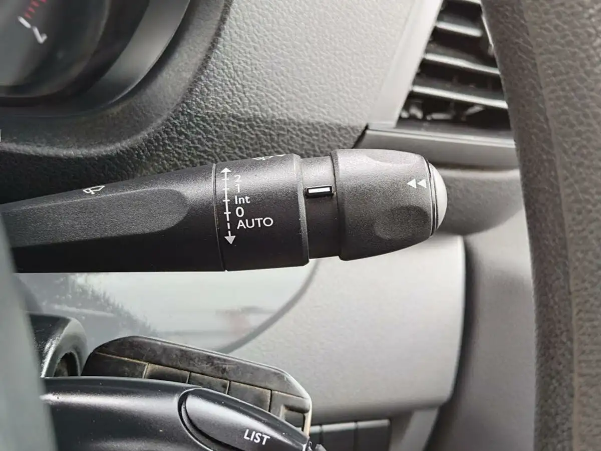 2018-citroen-dispatch-16bluehdi-x-m-1000-95pseu6-big-13