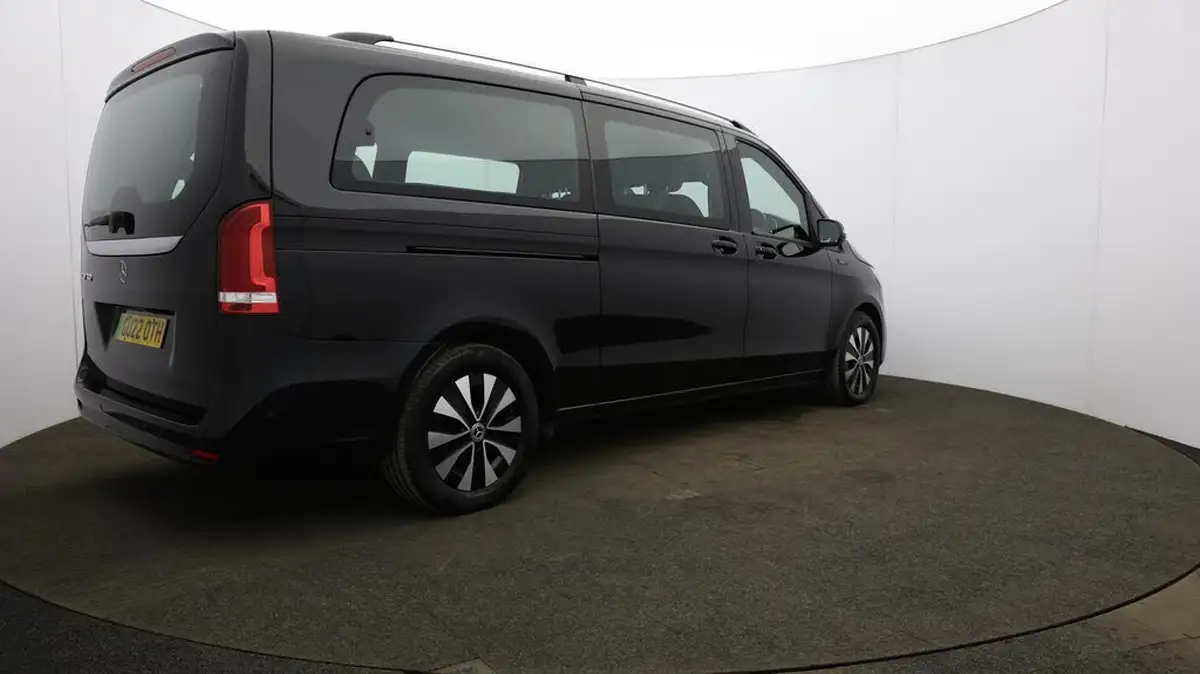 2022-mercedes-benz-eqv-e-eqv-300-sport-big-61