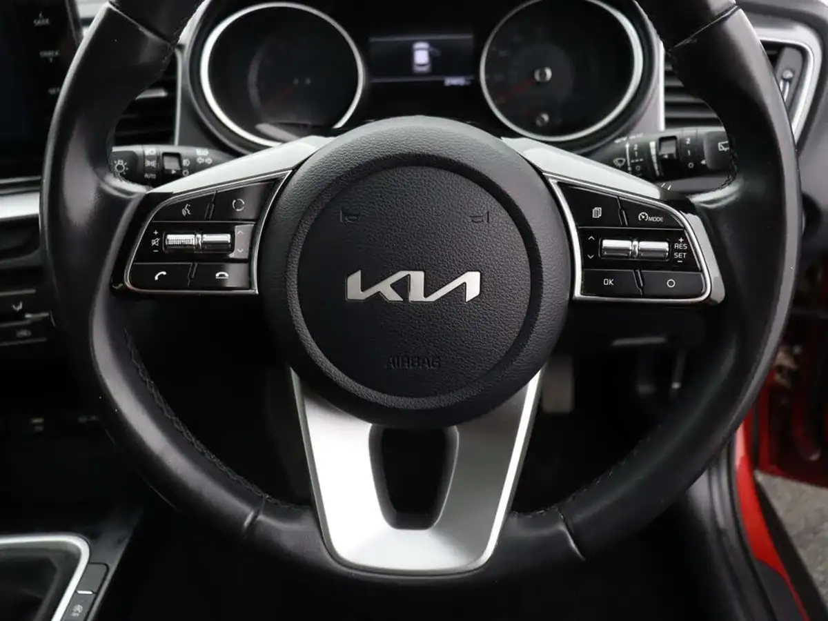2022-kia-xceed-10-t-gdi-2-big-38