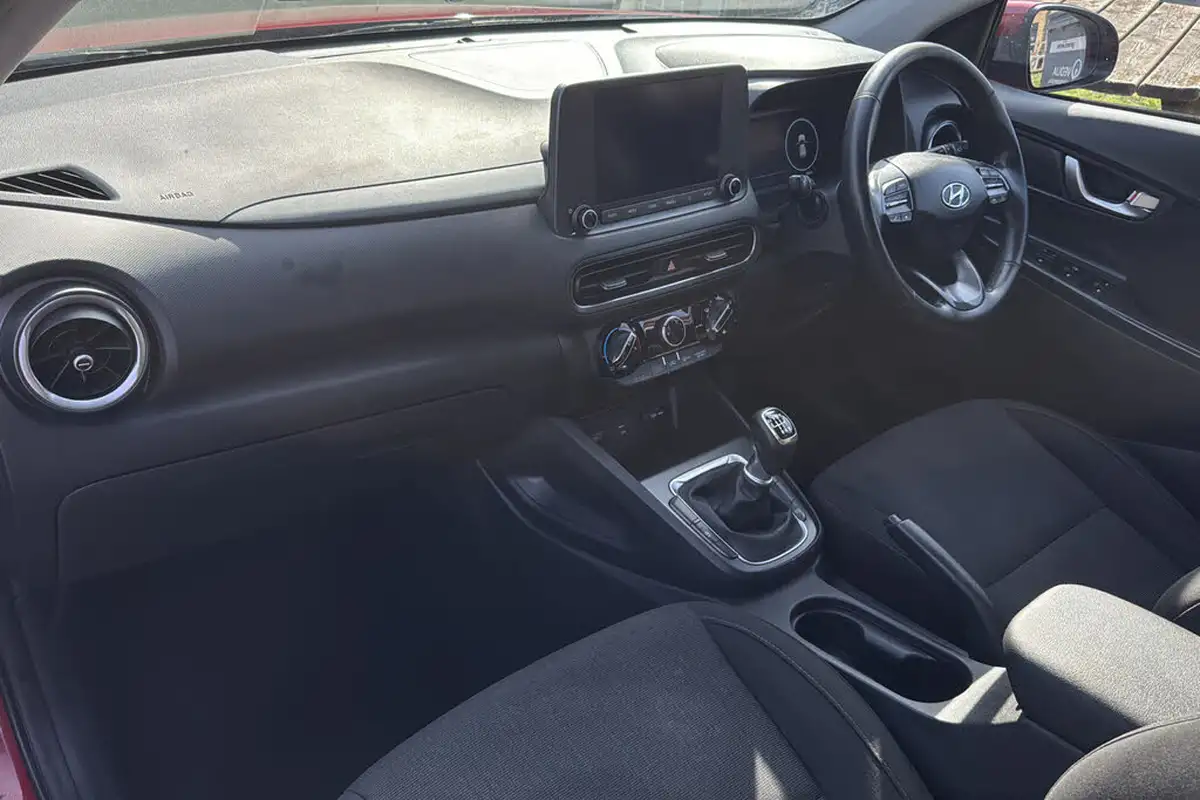 2022-hyundai-kona-10-t-gdi-se-connect-big-9