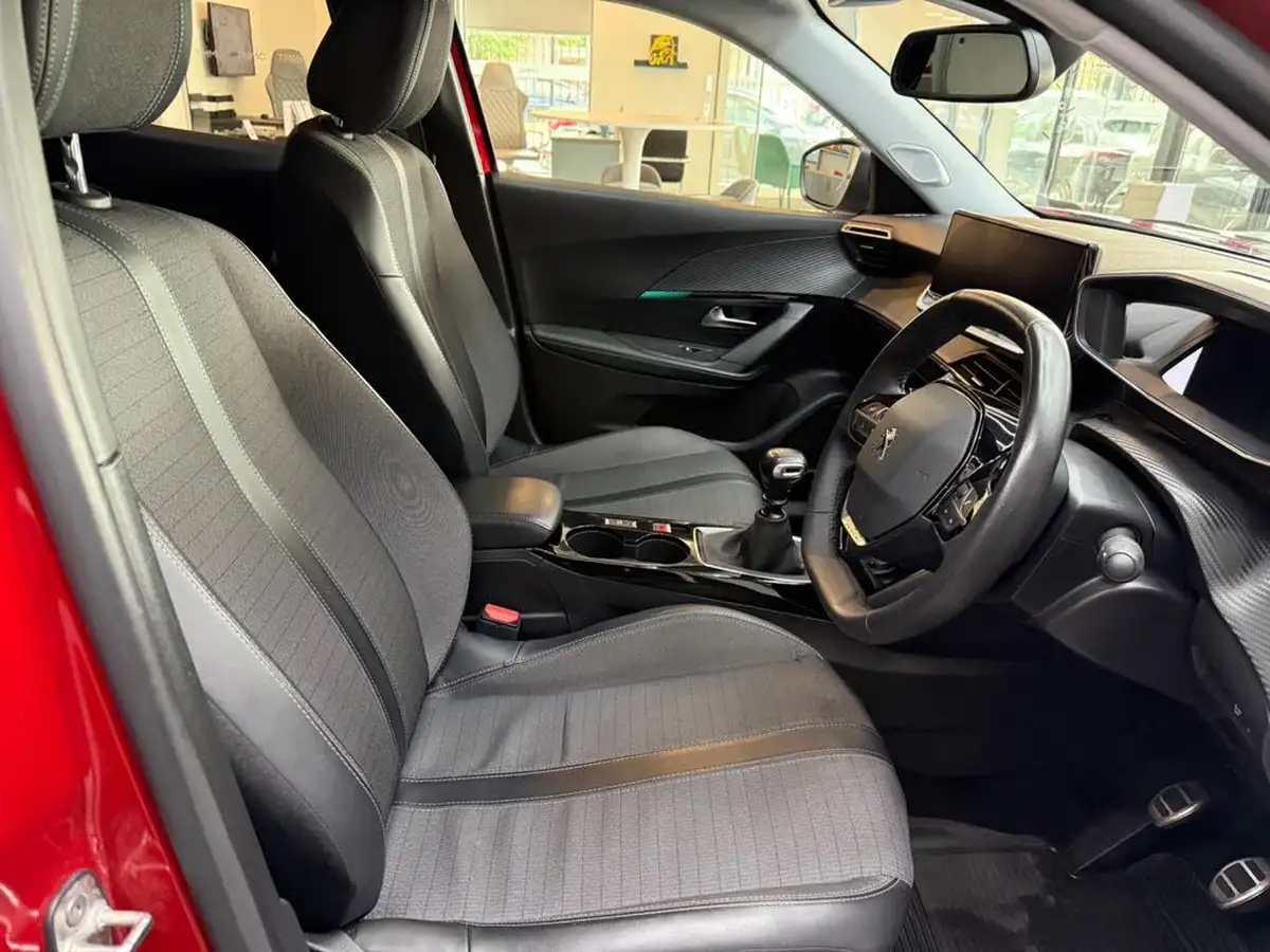 2022-peugeot-2008-suv-12-puretech-allure-premium-100bhp-big-9
