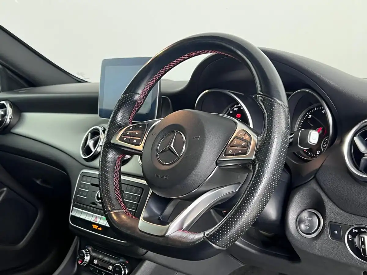 2018-mercedes-benz-gla-class-21d-gla-220d-amg-line-177ps-premium-plusss-big-21