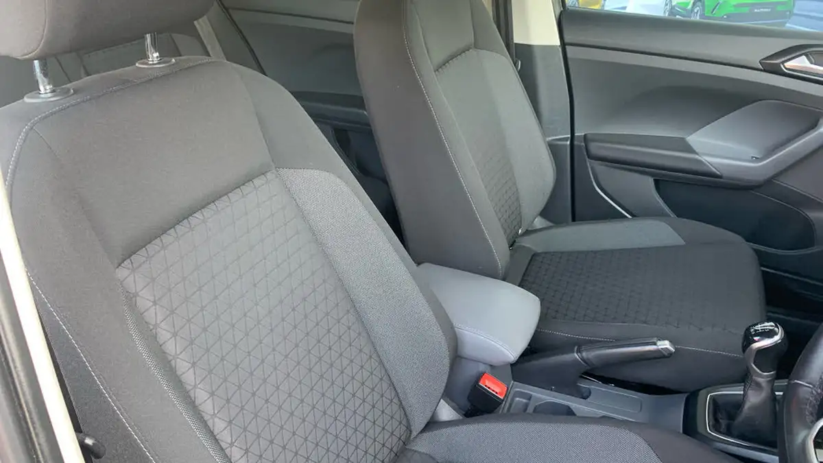 2020-volkswagen-t-cross-10-tsi-se-115ps-big-40