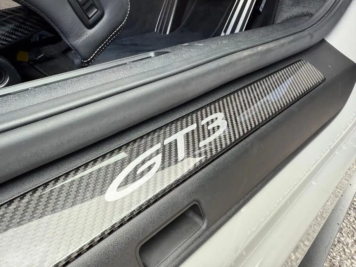 2022-porsche-911-40-gt3-rwd-pdk-big-23