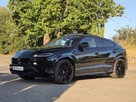 2025-lamborghini-urus-40-no-trim-small-3