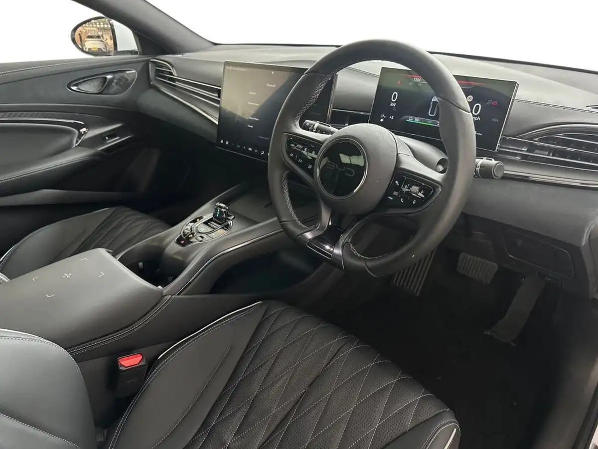 2025-byd-seal-e-design-big-9