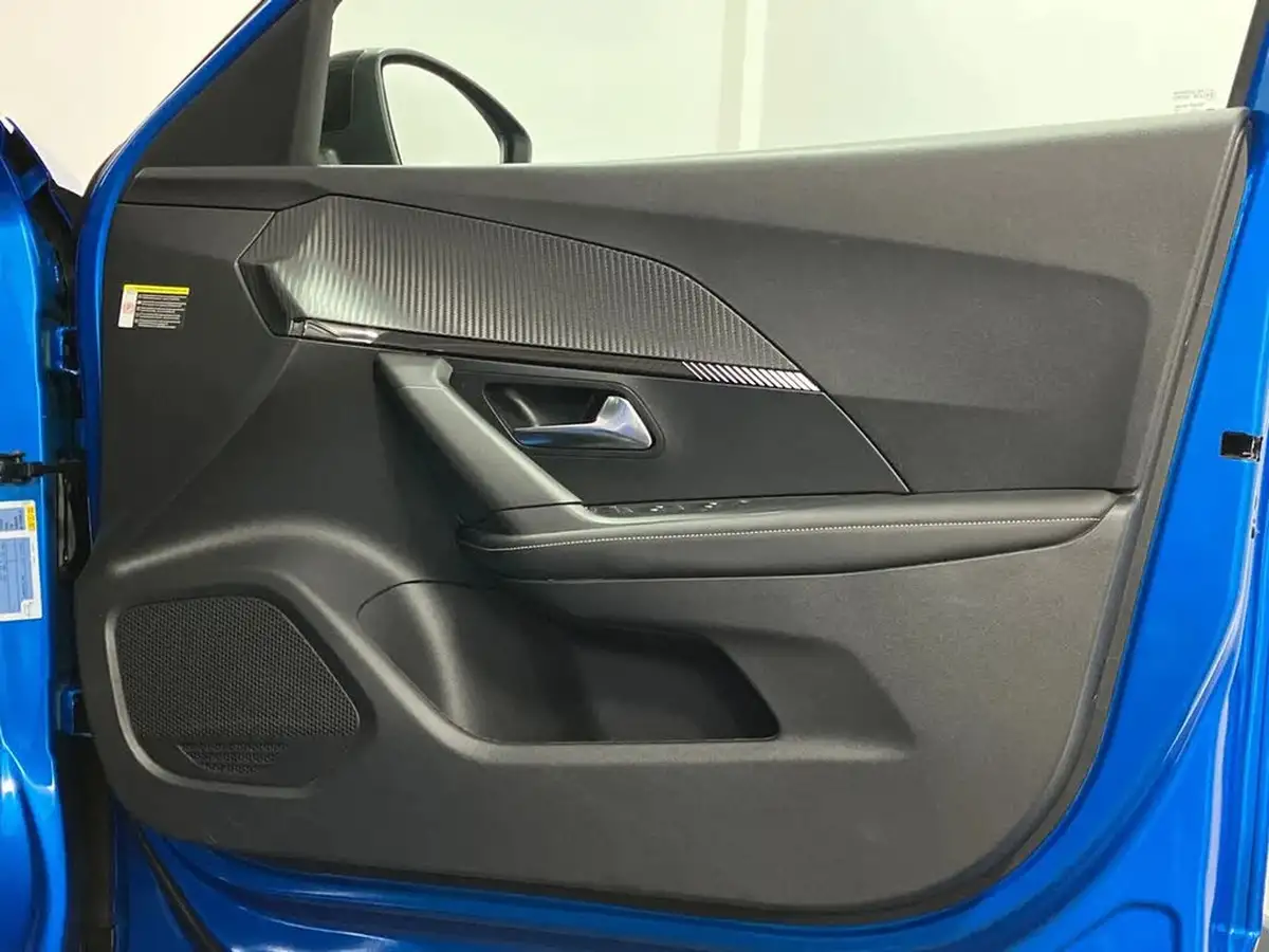 2024-peugeot-2008-suv-12-puretech-allure-130ps-eat8-big-30