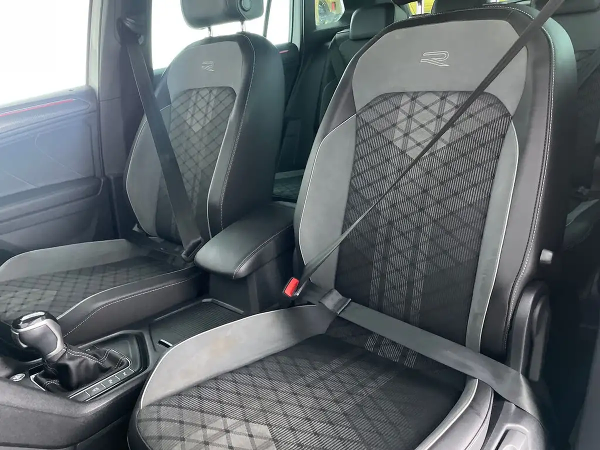 2021-volkswagen-tiguan-15-tsi-r-line-big-15
