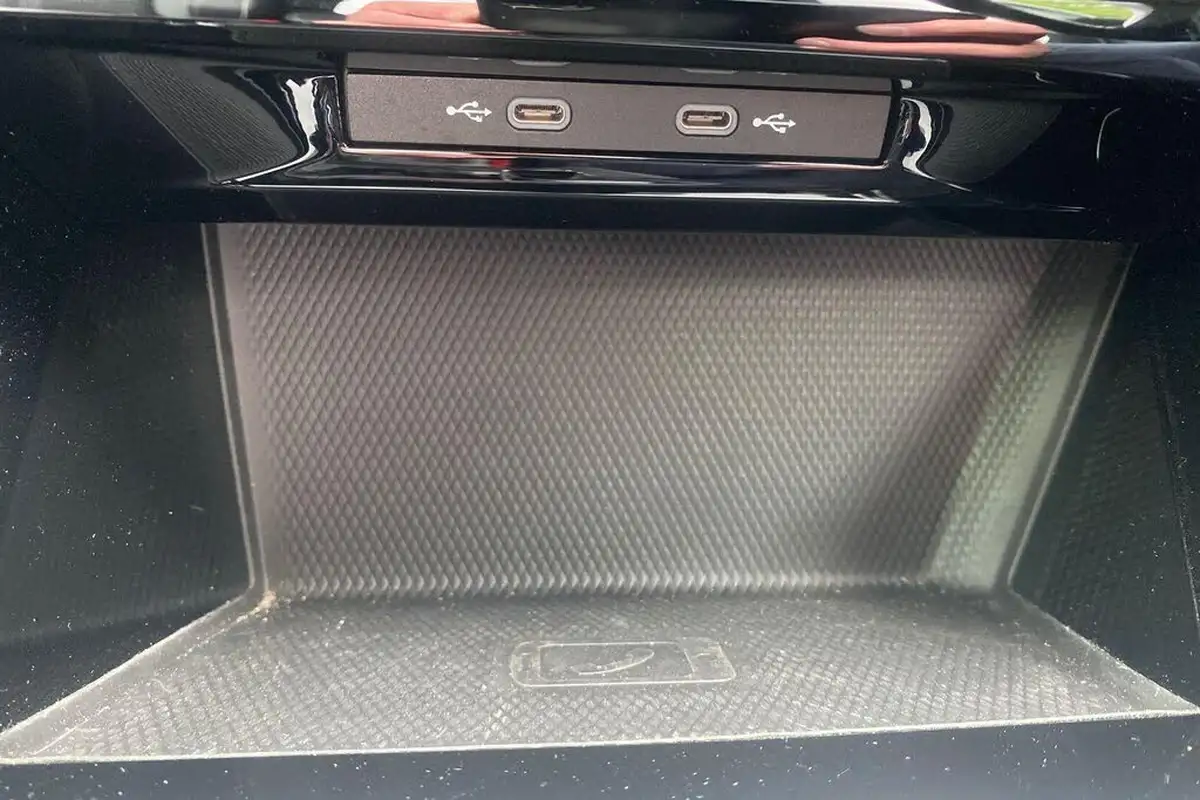 2022-volkswagen-golf-15-etsi-r-line-150ps-hatchback-big-61