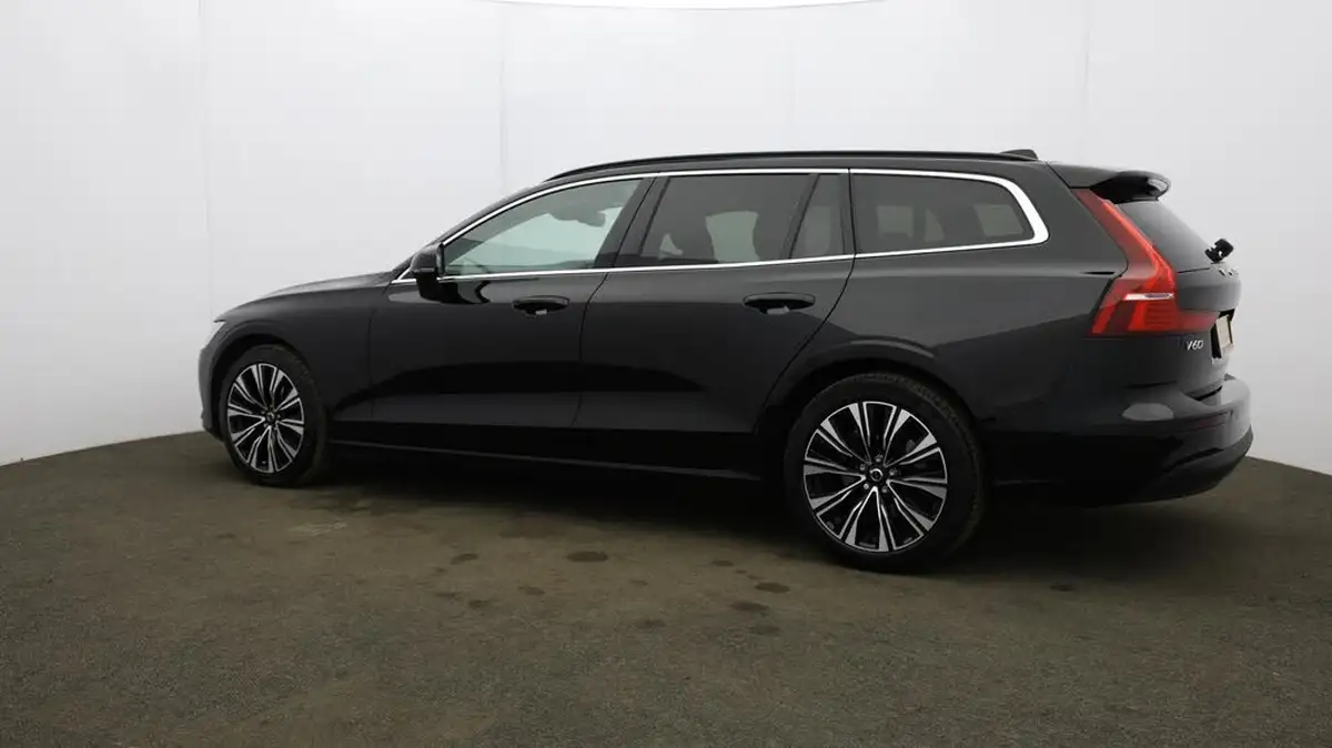2023-volvo-v60-20-b3-core-big-52