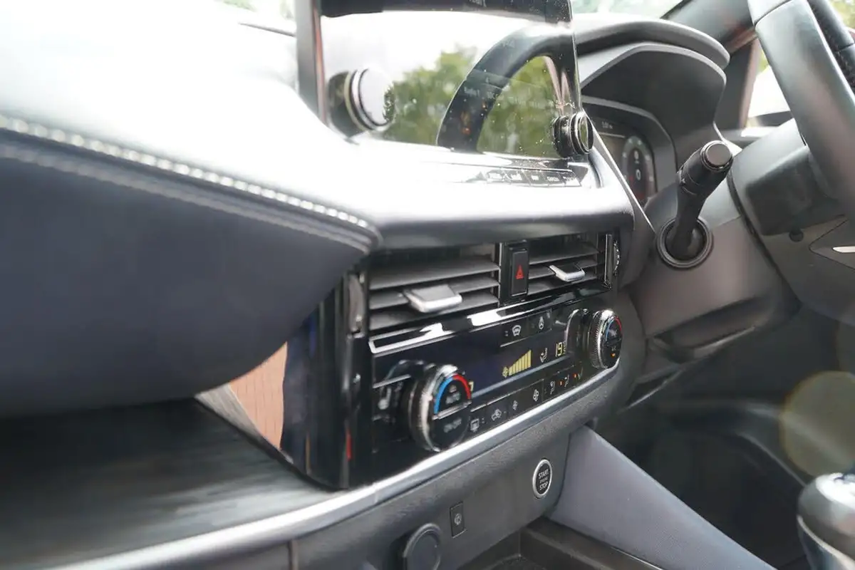 2022-nissan-qashqai-13-dig-t-tekna-140ps-mild-hybrid-big-20