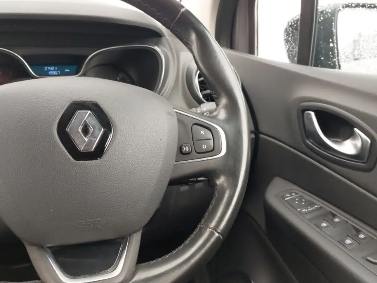 2018-renault-captur-09-tce-dynamique-s-nav-big-10