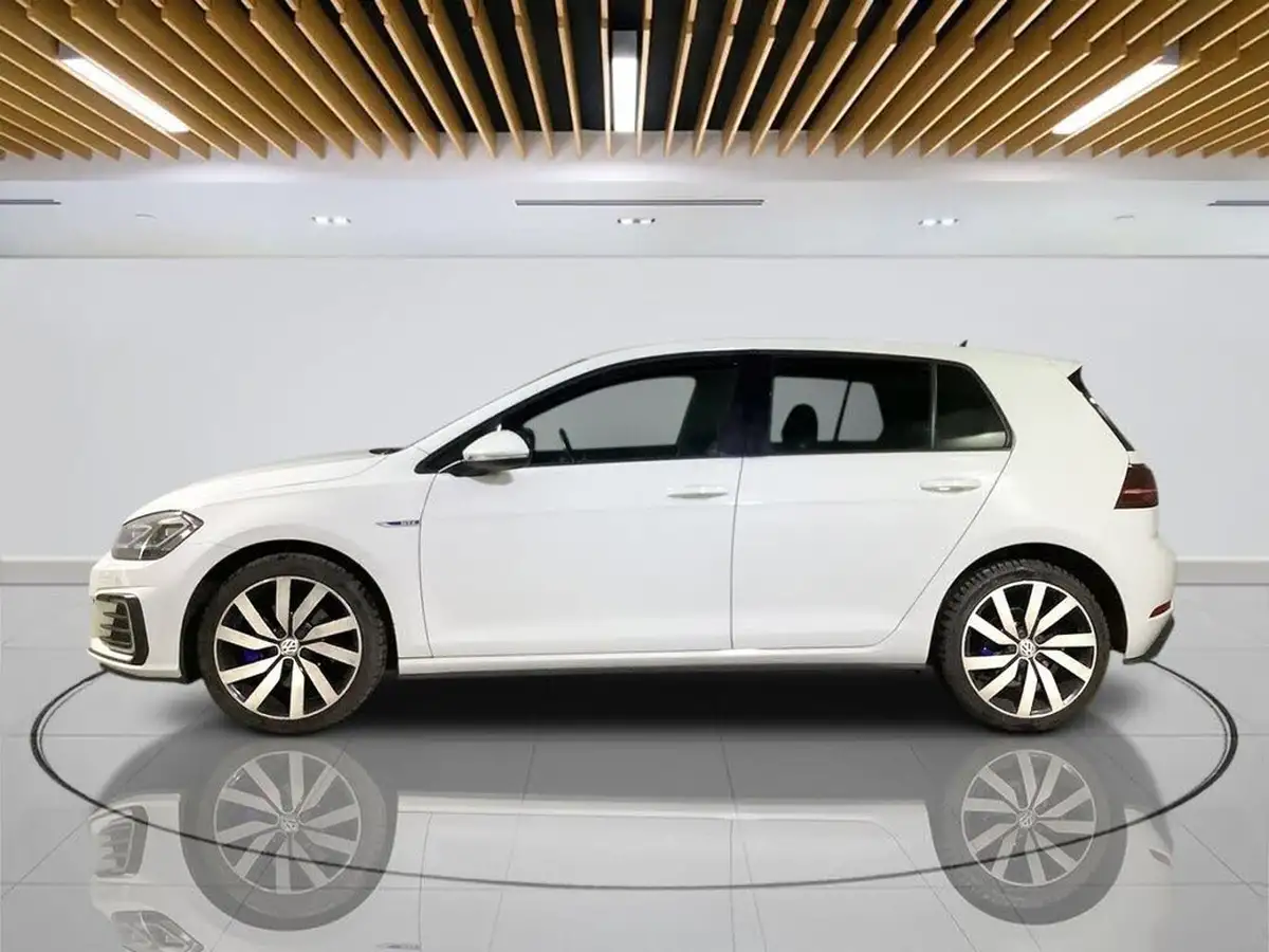 2018-volkswagen-golf-14-tsi-gte-advance-big-4