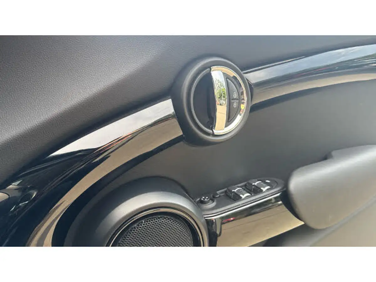 2021-mini-cooper-15-cooper-classic-hatchback-5d-auto-big-19