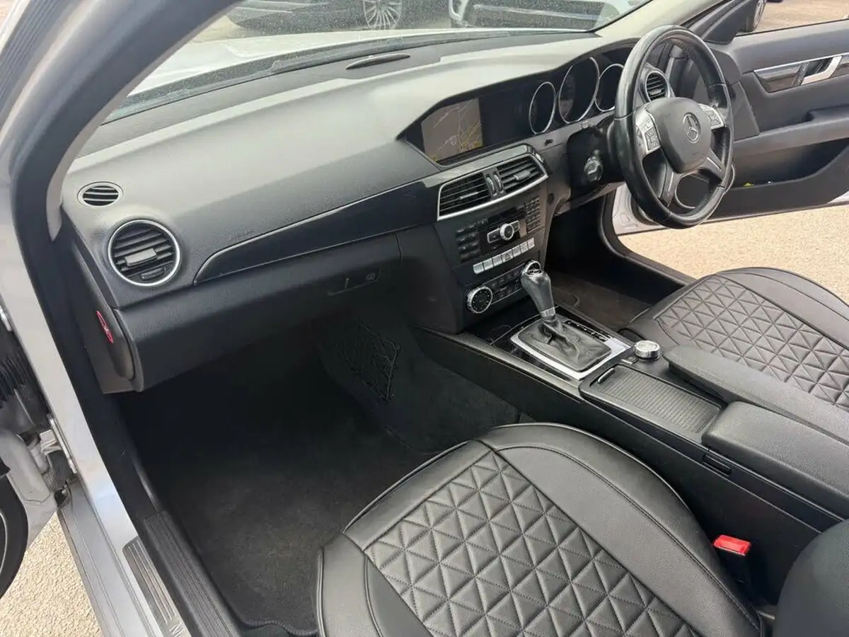 2011-mercedes-benz-c-class-21td-c220-cdi-se-edition-125-21cdi-170bhp-saloon-4d-auto-big-15